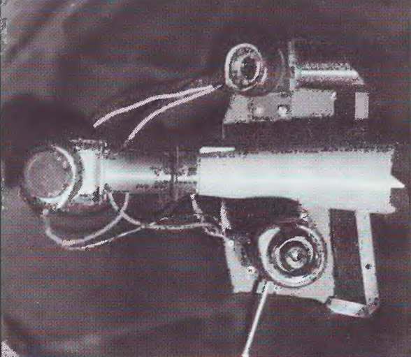 Окулярная часть 320-мм телескопа с электрогрелками для окуляров и искателей